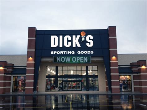 18 Oct, 2013, 09:58 ET. PITTSBURGH, Oct. 18, 2013 /PRNewswire/ -- DICK'S Sporting Goods (NYSE: DKS ), the largest U.S. based full-line sporting goods retailer, invites the community of Ashland to .... 
