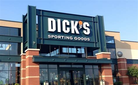 Per Share Data Dick's Sporting Goods Inc. All values updated annually at fiscal year end. Earnings Per Share +10.78: Sales 124.59: Tangible Book Value 27.01: Operating Profit 15.19: Working .... 