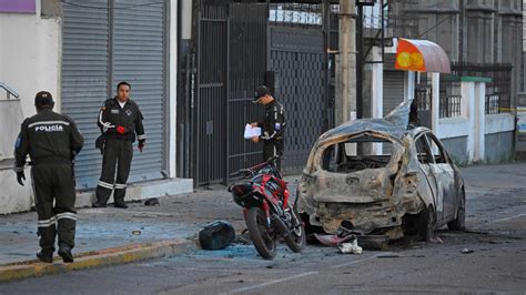 Dictan prisión preventiva a presuntos implicados en explosión de coches bomba en Quito, informa la Fiscalía del Ecuador