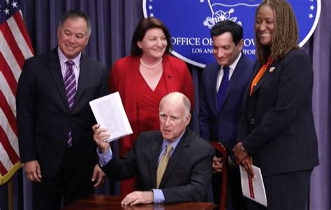 Did Brown fix California’s budget mess? Nope - CalMatters