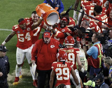 Nick Bolton, Justin Reid and the Chiefs defense led the way Thursda