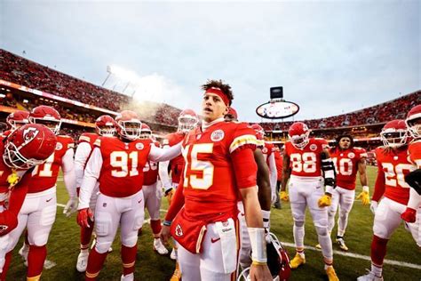 KANSAS CITY - Not that they needed a shred more of motivation to win Sunday's AFC divisional round playoff showdown, the Buffalo Bills and Kansas City Chiefs do indeed have some. ... The Bills did a great job covering Kansas City's receivers, but Mahomes scrambled three times for 49 yards, one a 34-yarder on third down, and the last an .... 
