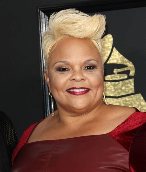 Tamela Mann Declared Her 40 Lbs Weight Loss Following Knee Surgery. Back in early September of 2019, the singer posted a video on Instagram to announce and celebrate her drastic weight loss of 40 pounds. She lost 12 lbs until late-April 2019, and eight more of those pounds in until early June.. 
