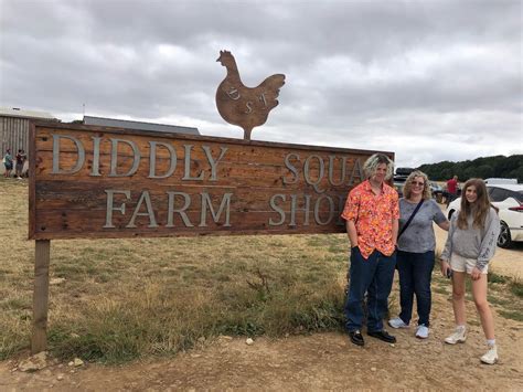 Diddly squat farm. Opened in 2020 by Jeremy Clarkson, the Diddly Squat Farm Shop is a Cotswolds-based emporium of edible delights. And potatoes. VAT Registration Number: 370 4719 94 