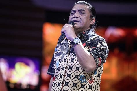 Didi Kempot Biography, Cause Of Death, Wife, Net Worth, Parents