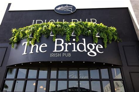 Die 10 Besten Restaurants nähe The Bridge Irish Pub