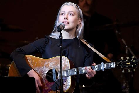 Died – Dying – Obituary : Singer Phoebe Bridgers Discloses Her Father …