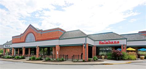 Dierbergs marketplace. D&B Marketplace. Our always-open marketplace for ... Founded as a trading outpost in 1854, the Dierberg family has owned and operated Dierbergs since 1914. 