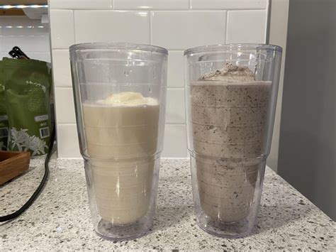 Difference between small and large milkshake! 😬 : r/ChickFilA