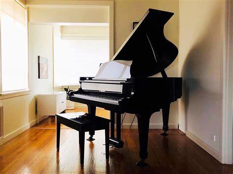 Different Piano Types: An Introduction and Pricing Guide