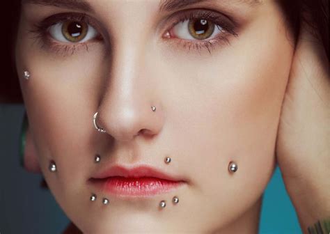 Different piercings on the face. The best spot for a nose piercing depends on the type. For a standard nostril piercing, it’s often in the curve of the nostril. This spot is sometimes called the “sweet spot” because it’s thin and easier to pierce. For septum piercings, it’s the soft area below the hard cartilage in the middle of the nose. 