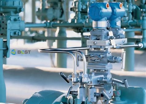 Differential pressure transmitter.  The software is designed to simplify the handling...