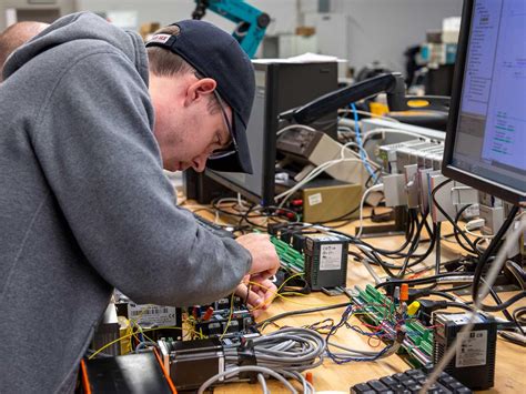 Digital electronics engineering. Detailed career path guide: how much do Electronic and Communication Engineers make, what skills are needed, how to begin a career. Learn how to get a job 