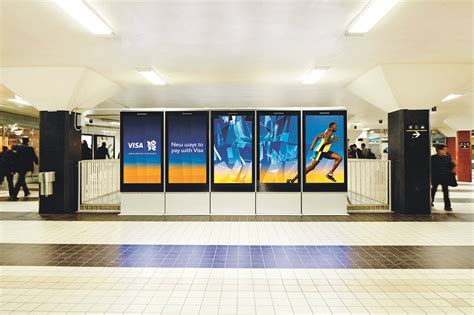 Digital out of home. A creative production studio specialising in digital out of home. Client Maybelline New York: The Falsies Surreal Mascara. 3D DOOH at scale! Maybelline The Falsies Surreal Mascara arrives in glorious 3D to over 280 screens across the UK. 