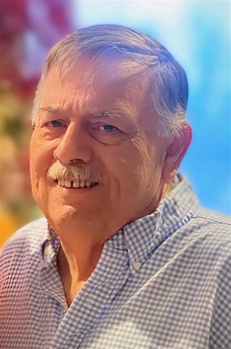 Dignity memorial independence mo.  Celebrate the life of Kenneth Gilpi...