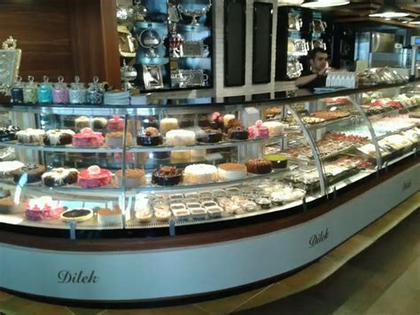 Dilek Pastanesi & Restaurant (Atakent Mah. Kanuni Hastanesi).