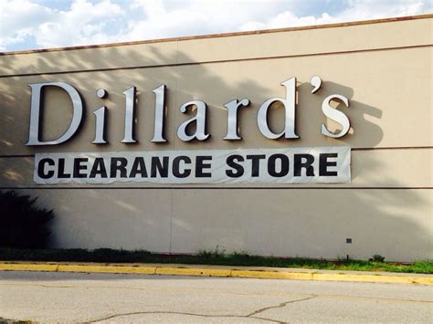 List of the nearest Dillard’s Clearance Center Outlet stores. Enter your ZIP Code to find a nearest Dillard’s Clearance Center outlet store. Find all sales for you favorite brand. or. click on link for list of all Dillard’s Clearance Center outlet stores. Find Dillard’s Clearance Center outlet store near you.. 