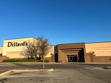 Dillard's Ridgmar Mall in Fort Worth, Texas. 0507. C