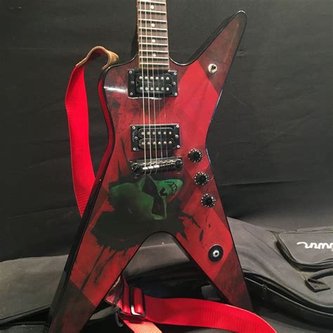 Dimebag darrell guitar washburn. Used – Mint. Used – Excellent. Used – Excellent. Dimebag Darrell "Dean from Hell" ML guitar. Made in the USA custom shop in 2005 as part of a limited run - 100 in the US, 50 abroad for a total of 150 worldwide. This is … 