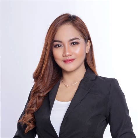 Dina Damayanti - Client Services Manager - LinkedIn