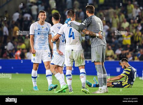 Dinamo Kiev'de Zabarnyi, 68.