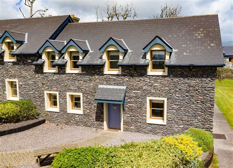 Dingle - 13 cottages in Dingle - Mitula Homes