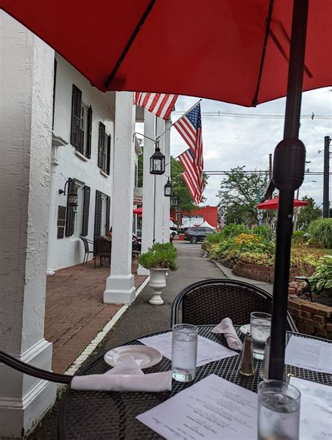 Dining Beekman Arms & Delamater Inn Rhinebeck New York