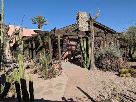 Dining in casa grande az. Casa Aamori in San Augustinillo, Mexico, is the most luxurious place for exploring the area's beaches and culture. San Agustinillo is a small fishing village located in the state o... 