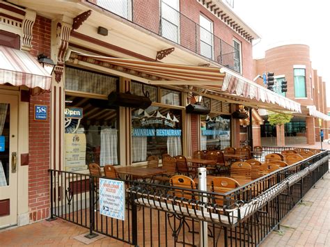 Dining in hagerstown md. Ocean City, Maryland is a popular vacation destination for beach lovers and families alike. With its miles of sandy beaches, boardwalk attractions, and amusement parks, it’s easy t... 
