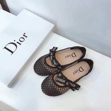 Dior Kids Shoes: A Guide to Style and Comfort for Your Little Ones