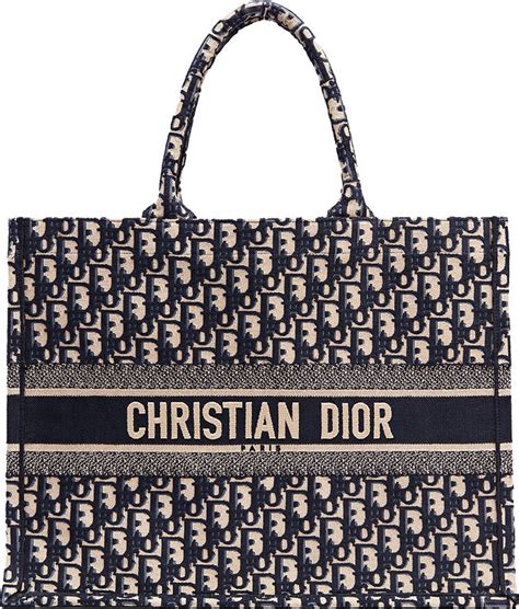 Dior beach bag. Apr 22, 2023 ... From the preliminary sketch to a virtuoso crochet technique, watch the irresistible new raffia version of the iconic Dior Book Tote come to ... 