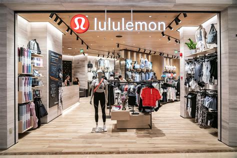 Directions to lululemon outlet. Brick and mortar reimagined. Our stores are a space for wellbeing. Stop by to shop and stay to sweat, eat and meditate. Select stores only. 