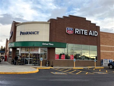 Directions to rite aid. As of May 2015, Rite Aid’s corporate headquarters can be contacted by writing to 30 Hunter Lane, Camp Hill, Pennsylvania, 17011, according to the company’s website. The phone numbe... 