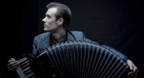 Dirigent Etienne Siebens is... - Nationaal Jeugdorkest - Facebook