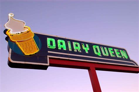 Diry queen. View the full DQ® menu today. From burgers to soft serve treats, like Blizzard® Treats, Shakes, Slushies & Cakes. Treat yourself today! 
