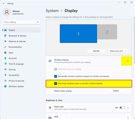 Disable display windows 11. .  ...