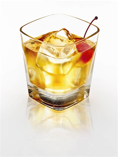 Disaronno cocktails. How to make: STIR all ingredients with ice and strain into ice-filled glass. 2 fl oz. Bourbon whiskey. 1/3 fl oz. Disaronno amaretto. 1/6 fl oz. Demerara / Muscovado / brown sugar syrup (2 sugar:1 water) 1 dash. 