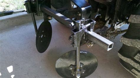 Disc hiller amazon. ca.  Attached to any 3-point tool bar, this disc hiller ...