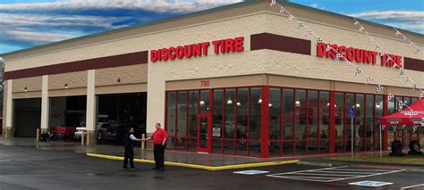 Discount tire bowling green ky. Sam's Club tires in Bowling Green, KY. No. 4876. Closed, opens at 10:00 am. 3200 ken bale blvd. bowling green, KY 42103. (270) 781-7775. 