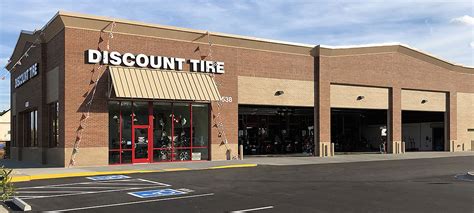 Discount Tire. 4538 Washington Rd. Evans, GA, 30809. Overview. The Tire Technician is the backbone of our success and is the first step in your journey with Discount Tire. Our Tire Technicians repair, install, and maintain tires on cars, trucks, and commercial vehicles. At Discount Tire, we commit to growing our employees and routinely promote ... . 
