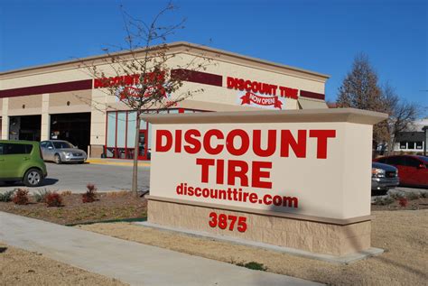 22 reviews of Discount Tire "This place rocks!!! Nice young man greeted us invited us in the waiting area for free coffee or cold beverage. Went in to have my tire checked had a screw in it, the young man came back with in minutes to let me know we were all done. He removed the screw, tested my tire to make sure it wasn't leaking air. They repair tires for free!. 