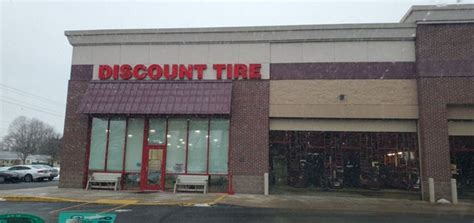 Discount tire waukesha. Things To Know About Discount tire waukesha. 