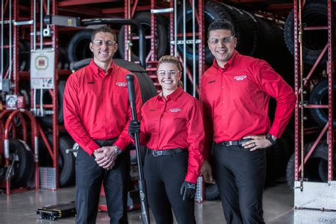 Discount tires careers. Glassdoor names Discount Tire as one of the Best Places to Work in 2018, 2019, 2020, and 2021. Why Discount Tire? At Discount Tire, we are dedicated to helping our employees reach their full potential and achieve their career goals. 