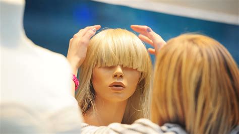 Discover Hollywood's Premier Wig Shops for Unparalleled Hair Enhancements