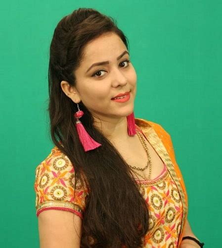 Discover Singer Nisha Pandey