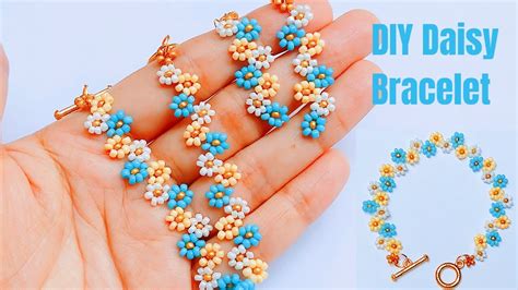 Discover how to make a daisy bracelet