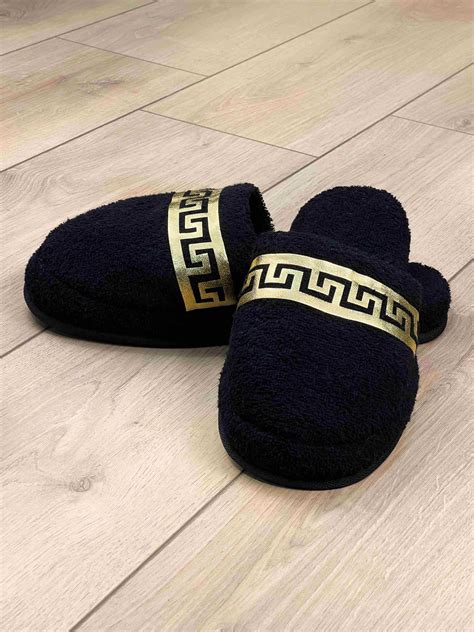 Discover the Ultimate Comfort: Shoe Slippers Mens for Unparalleled Relaxation