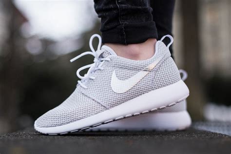 Discover the Ultimate Comfort and Style: Womens Roshe Running Shoes for the Active Woman