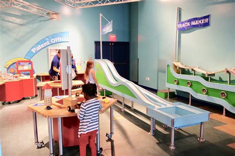 Discovery museum las vegas. (702) 382-3445 Tuesdays-Saturdays: 10am-5pm Sundays: 12pm-5pm. Buy Tickets. We are so excited to welcome you to DISCOVERY Children’s Museum! Whether you are a … 