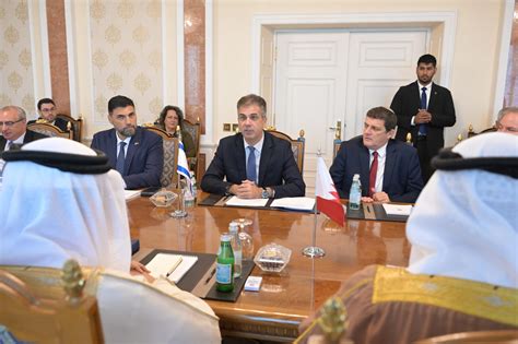 Discussing Arab states' normalization